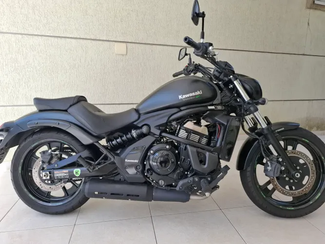 Vulcan 650 2023 Novinha
