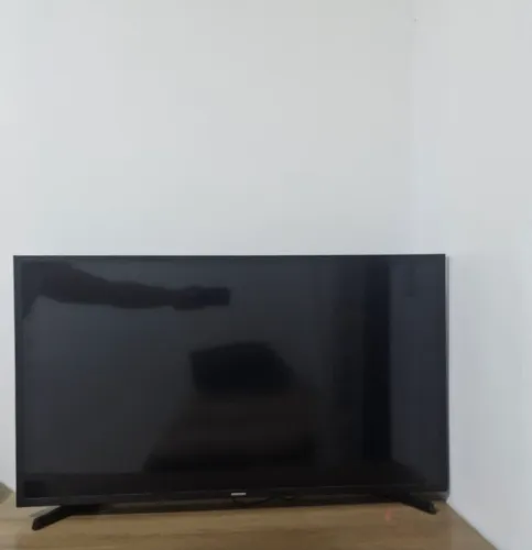 Tv Samsung, 42 polegadas (700,00 reais)