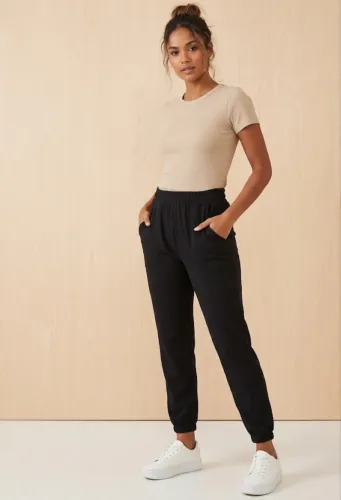 Calça Jogger Preta Tam M | NOVA sem etiqueta Comprei, tirei a etiqueta