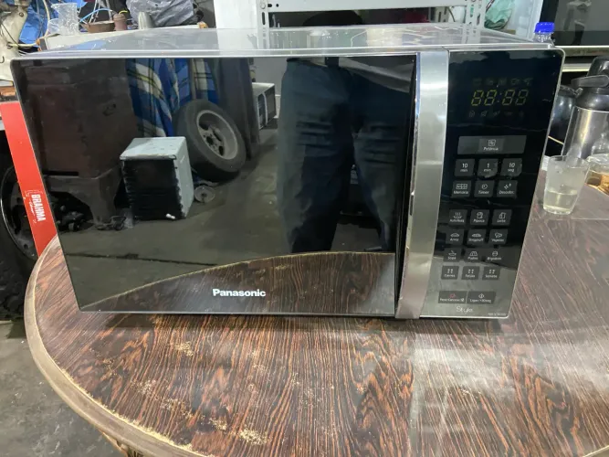 Microondas da Panasonic de 30L,em perfeito estado 