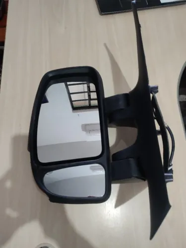Retrovisor da master 2022 lado motorista (com trincado no casco) funcionando ORIGINAL