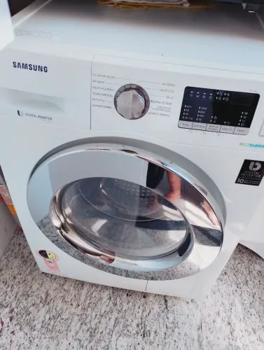 Lava e seca Samsung