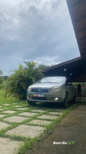 Fiat Linea Essence Dualogic 1.8 Flex 16V 4P 2013