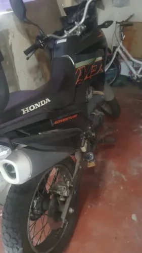 Vende-se moto XRE 190