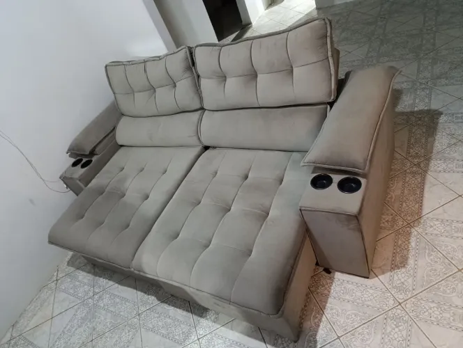 Sofá sem novo