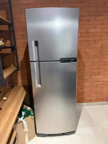 Geladeira Brastemp 375L Frost Free Duplex Inox - como nova