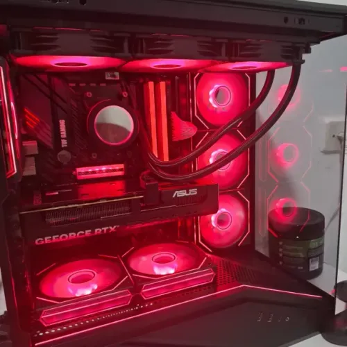 PC Gamer Ryzen 7 5700X + RTX 5060 - Excelente Estado