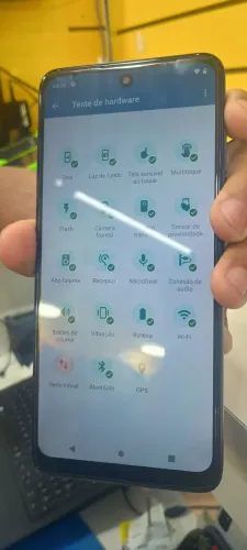 Celular com defeito na placa
