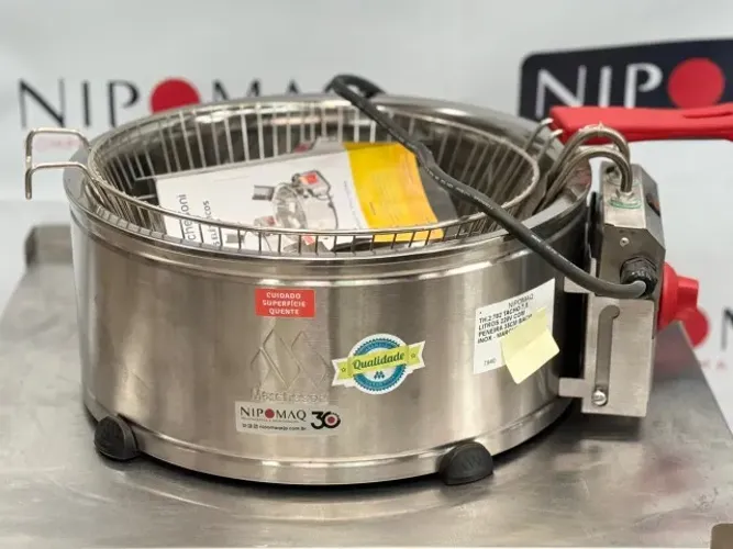 TH.2.702 TACHO 7,5 LITROS COM PENEIRA 35CM BACIA INOX MARCHESONI