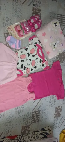 Vendo coisas de bebê tudo novo