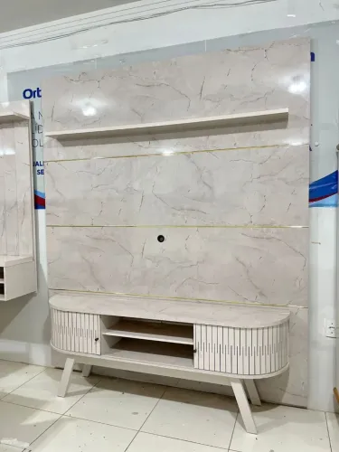 Painel de TV completo até 75 polegadas
