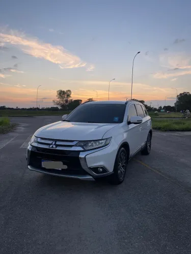 Mitsubishi Outlander 2.0 16V 160cv Aut. 2016