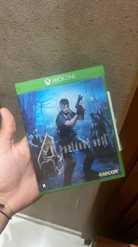 JOGO CD RESIDENT EVIL 4/XBOX ONE