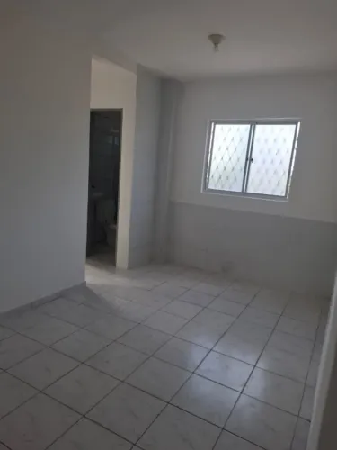 Apartamento térreo 2 quartos próximo ao girador de mangabeira / CAIC