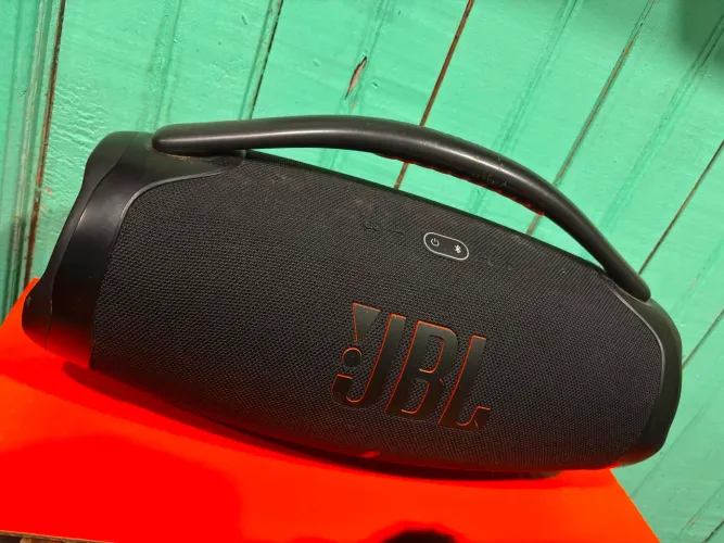 JBL boombox 3 
