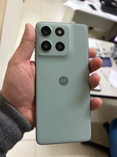Moto G56