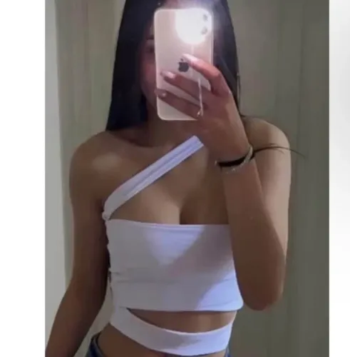 Cropped Sophie Feminino - Look moderno 