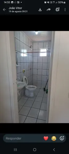 Alugo sobrado direto com o proprietário.