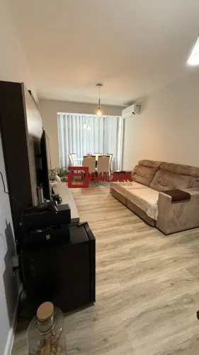 Apartamento reformado em Capoeiras | Florianópolis