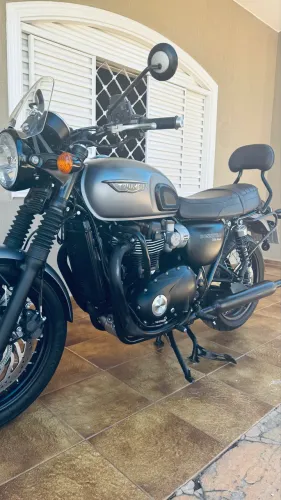 Vendo Boneville T120 Black Muito Nova