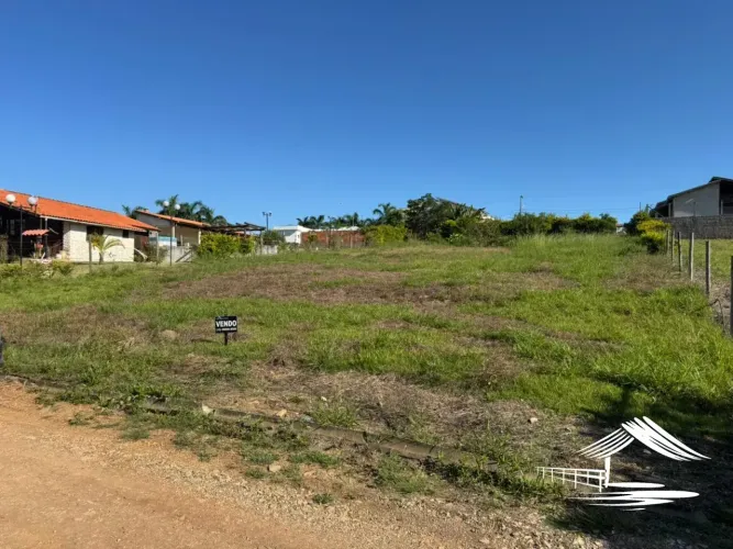 Terreno à venda no Residencial Fazenda Victória, total de 1.000 m², acima do nível da rua