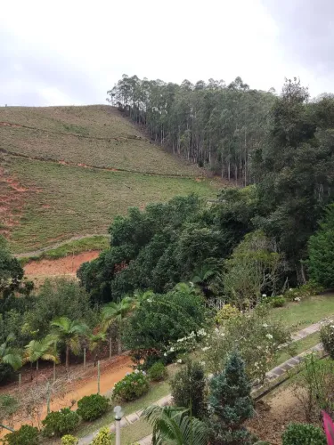 Oportunidade. Chácara 5.000 M2, 2 estufas novas, moradia adaptada, São Bento de Urania