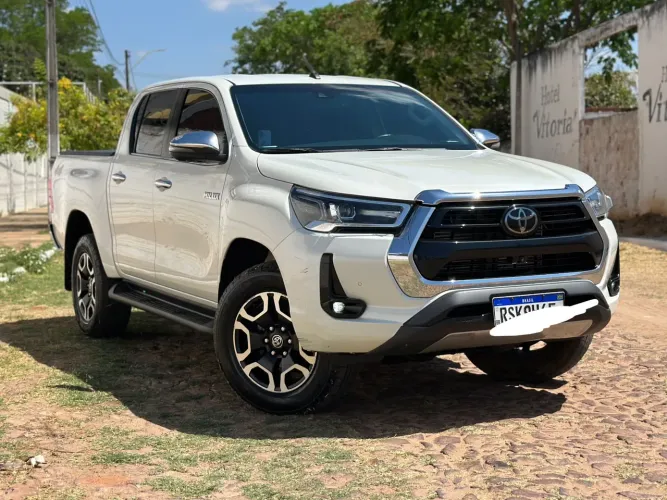 Toyota Hilux CD SRX 4X4 2.8 TDI 16V Diesel Aut. 2022