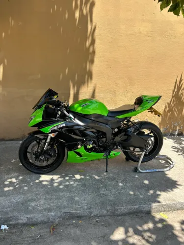 Kawasaki zx6r 2012