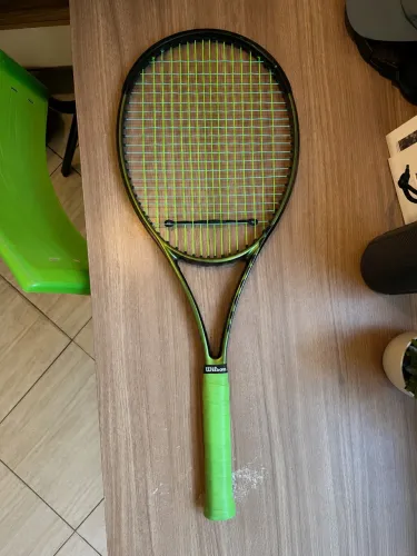 Wilson Blade V8