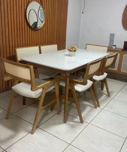 Mesa de jantar de 4 cadeiras
