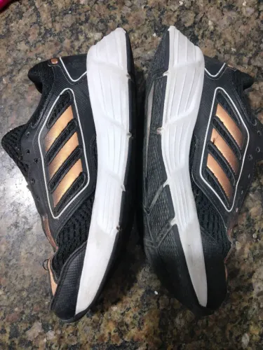 tênis adidas preto e cobre 36