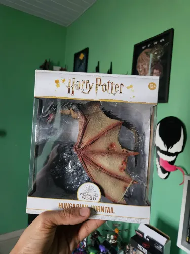 Rabu Córneo Húngaro - Harry Potter - Action Figure Deluxe - McFarlane Toys