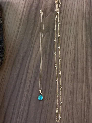 Cordões banhados à ouro