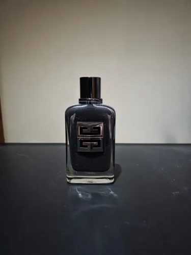 Givenchy Gentleman Society (Usado)