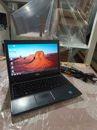 Notebook Dell i5 com 4gb memória, teclado novo, bateria nova, carregador novo