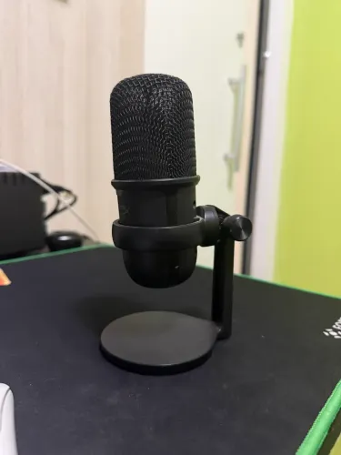 Microfone de mesa HyperX Solocast