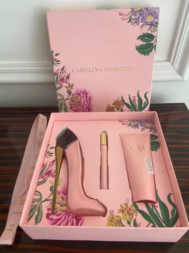 Kit Coffret Carolina Herrera Good Girl Blush EDP + Travel Size + Body Lotion (Original)