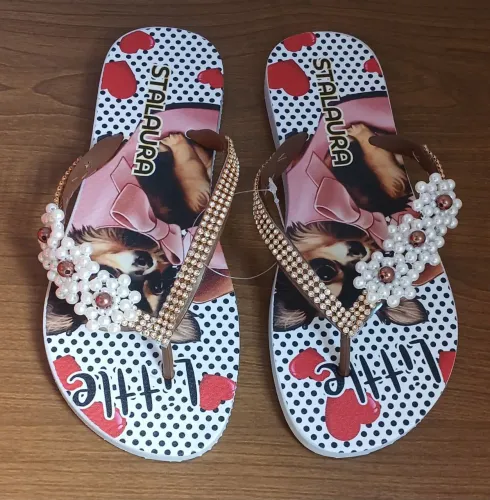Chinelo Feminino Bordado Decorado Cachorro e Coração 