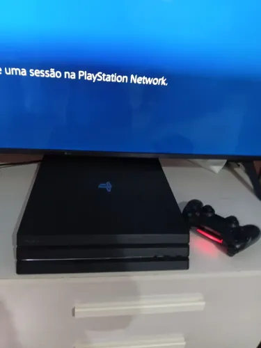Não envio ps4 pro perfeito estado funciona tudo vários jogos.