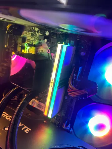 MEMÓRIA RAM 8GB ASGARD ARGB / 3200 MHz