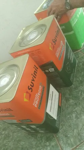 Vendo lata de tinta emborrachado