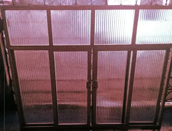 Aproveite este combo especial com 2 portas e 1 janela, perfeitas para renovar seus ambient