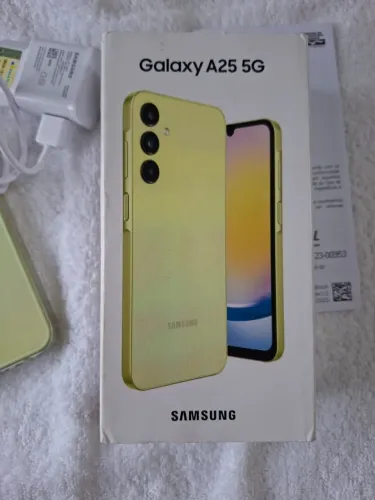 Samsung Galaxy A25 5G - Verde Claro - 256GB - Semi-novo + acessórios + caixa original