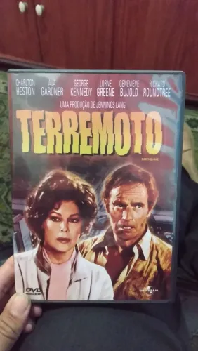 DVD original terremoto de 1974.