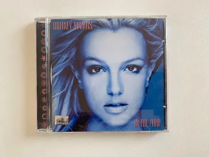 CD Britney Spears / In The Zone / Item de Colecionador Música Pop Anos 2000