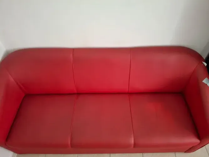 Sofá vermelho