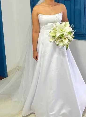 Vestido de noiva tamanho 38/40 usado 1x