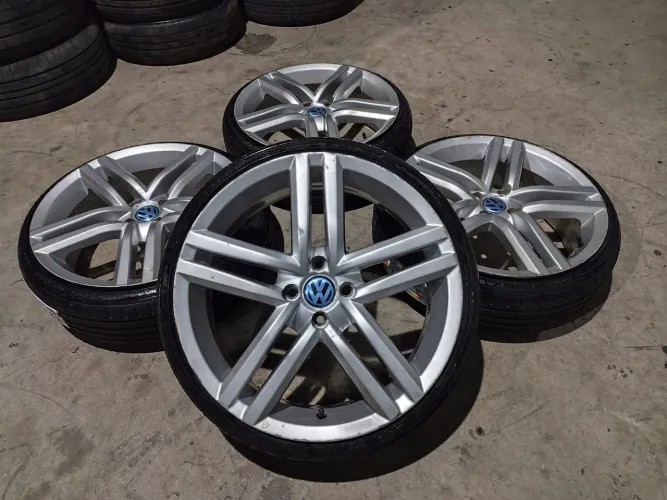 Rodas R18" New Strong VW tala 6"+ Pneus 165/40 R18"- Aceito Cartão