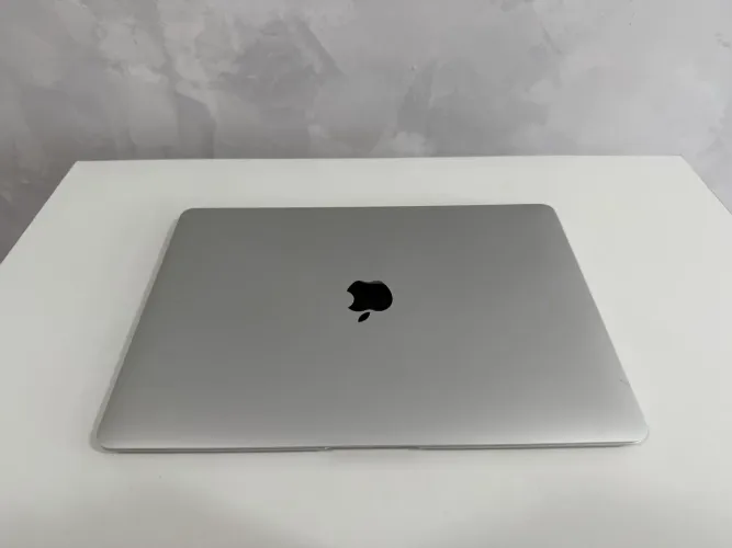 MACBOOK AIR 2020, 8GB, 256 SSD, 13.3 POLEGADAS, COREi3, IMPRESSÃO DIGITAL 