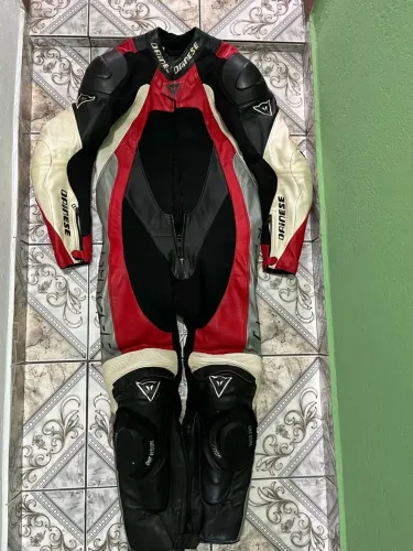 Vendo macacão dainese ou spidi